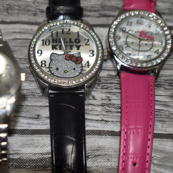 Vintage Sanrio Hello Kitty watch lot of 4 main image 6